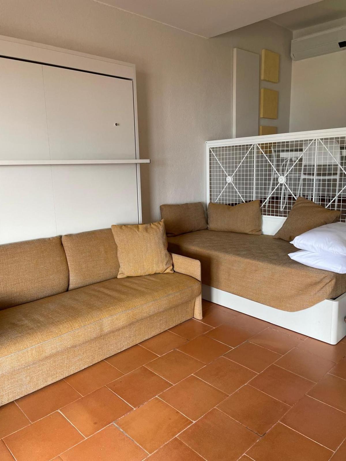 מאלצ'סינה Residence Kormorano מראה חיצוני תמונה
